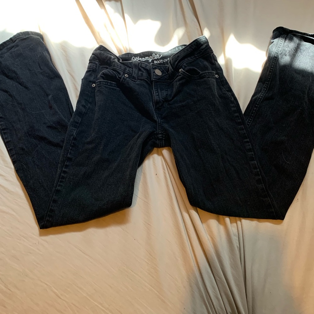 black boot cut wranglers mid rise 3 X 32
